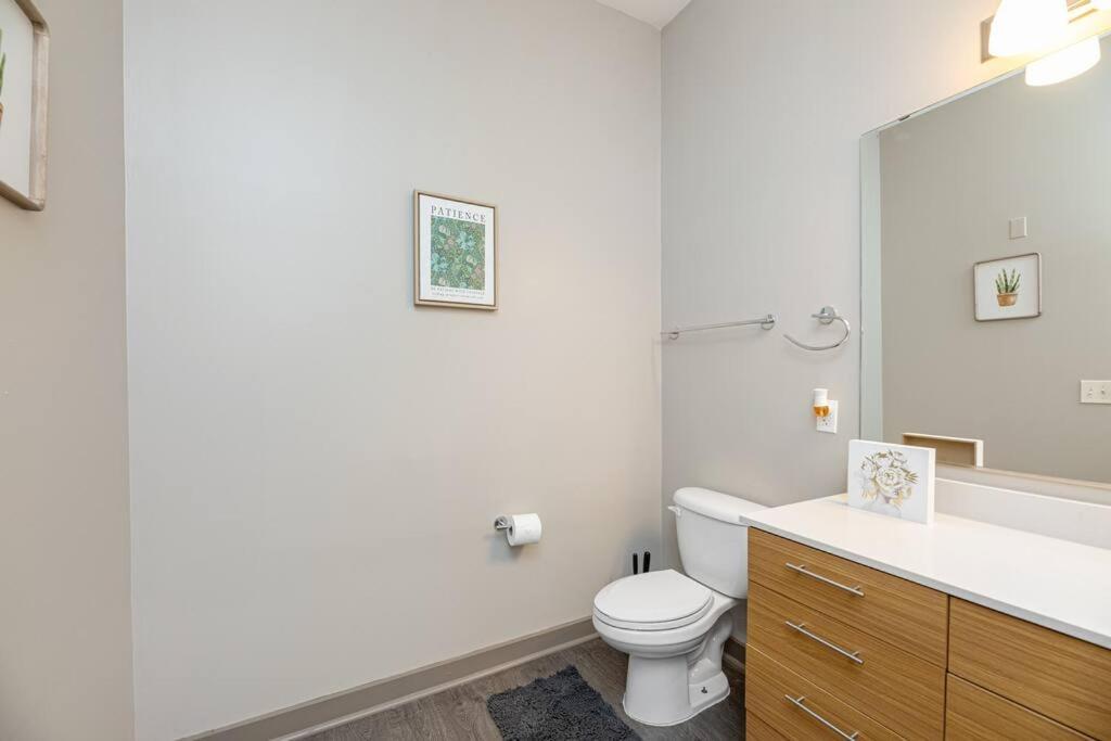 Chic Uptown Unit With Gym, Pool Apartment Charlotte Exterior photo